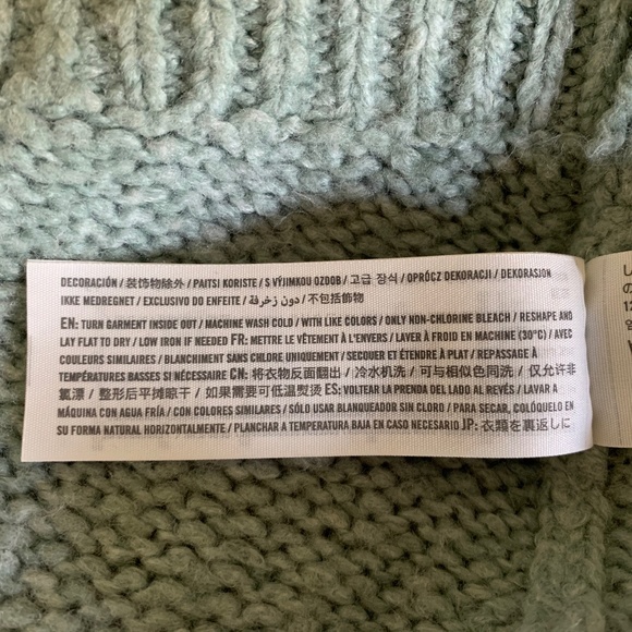 ABERCROMBIE CREW NECK SWEATER - Picture 7 of 8